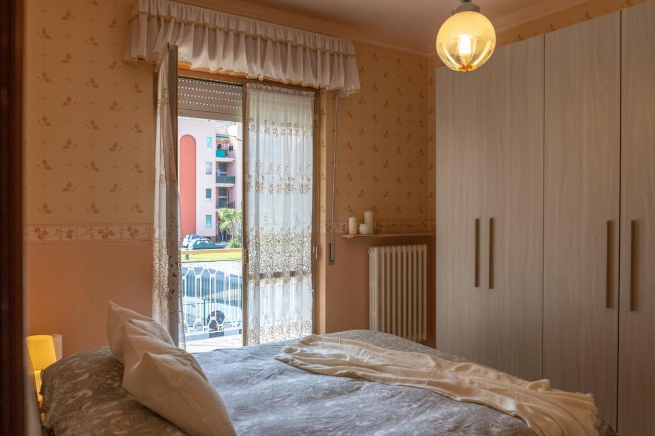 Pietra Ligure Downtown Convenience -Free Parking Apartment Exterior photo