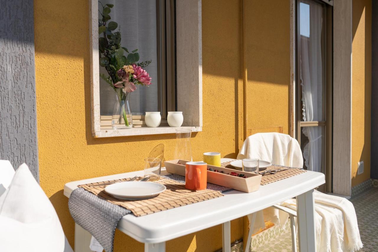 Pietra Ligure Downtown Convenience -Free Parking Apartment Exterior photo